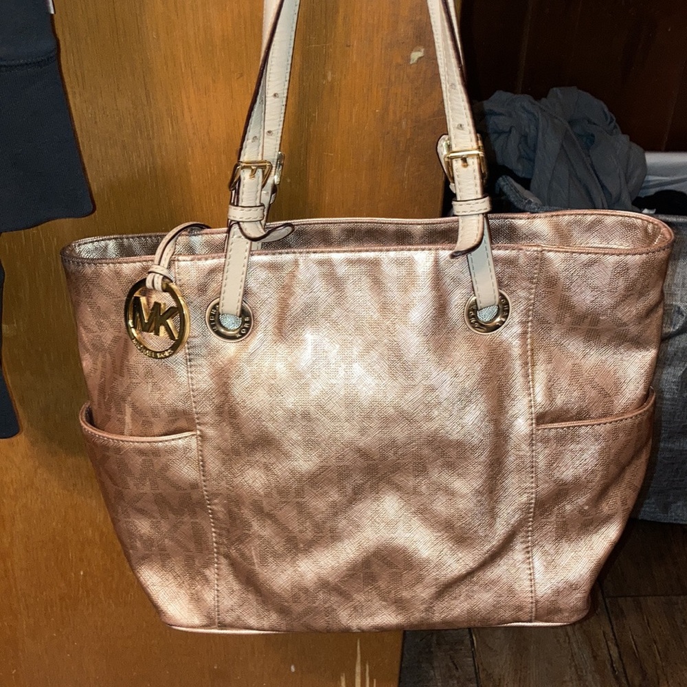 Michael kors purse